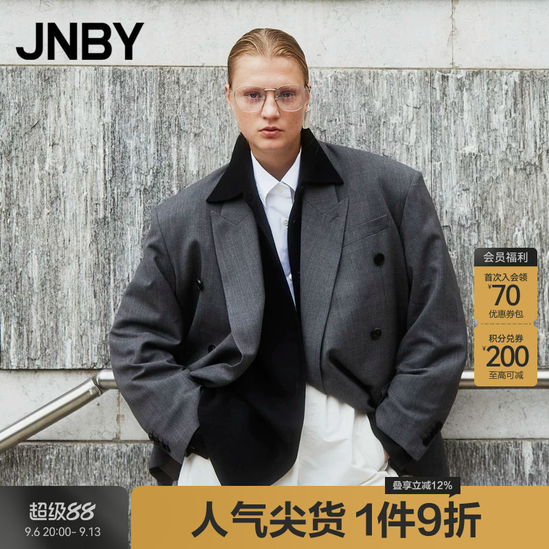 JNBY/江南布衣修身西装图片