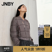 江南布衣折扣秋冬针织衫 宽松镂空V领套头长袖 短款 JNBY 毛衫 女