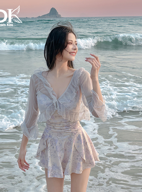 DK泳衣女款高级感2025新款遮肚显瘦温泉绝美连体裙大码女士游泳衣