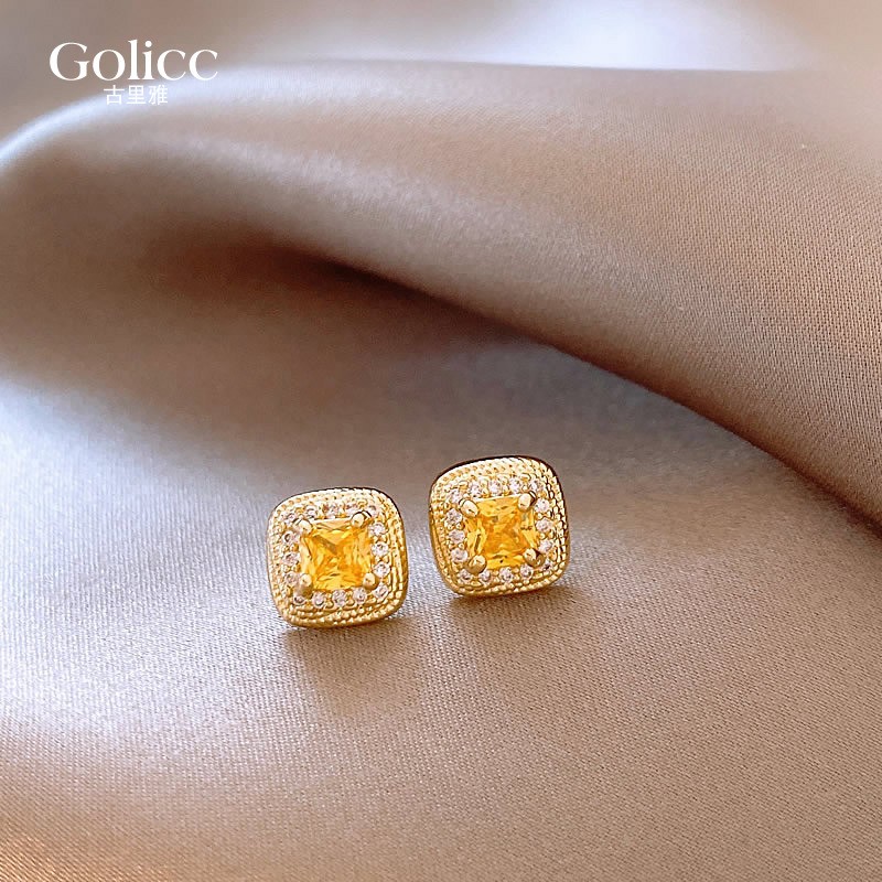 金色小方糖耳钉女2024年新款爆款高级感小众独特耳环气质黄钻耳饰