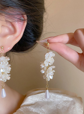 超仙氛围感！白色花朵珍珠流苏耳环！法式甜美度假风耳钉温柔耳饰