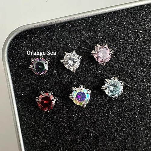 超闪锆石龙爪镶嵌耳钉独特五爪龙鳞钛钢平底耳骨耳蜗钉甜酷风耳饰