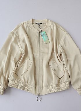螺纹立领落肩长袖刺绣棒球服