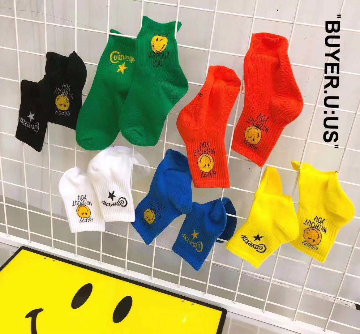 韩版时尚潮款儿童字母棉袜糖果彩色简约百搭中性中筒袜子3-15岁