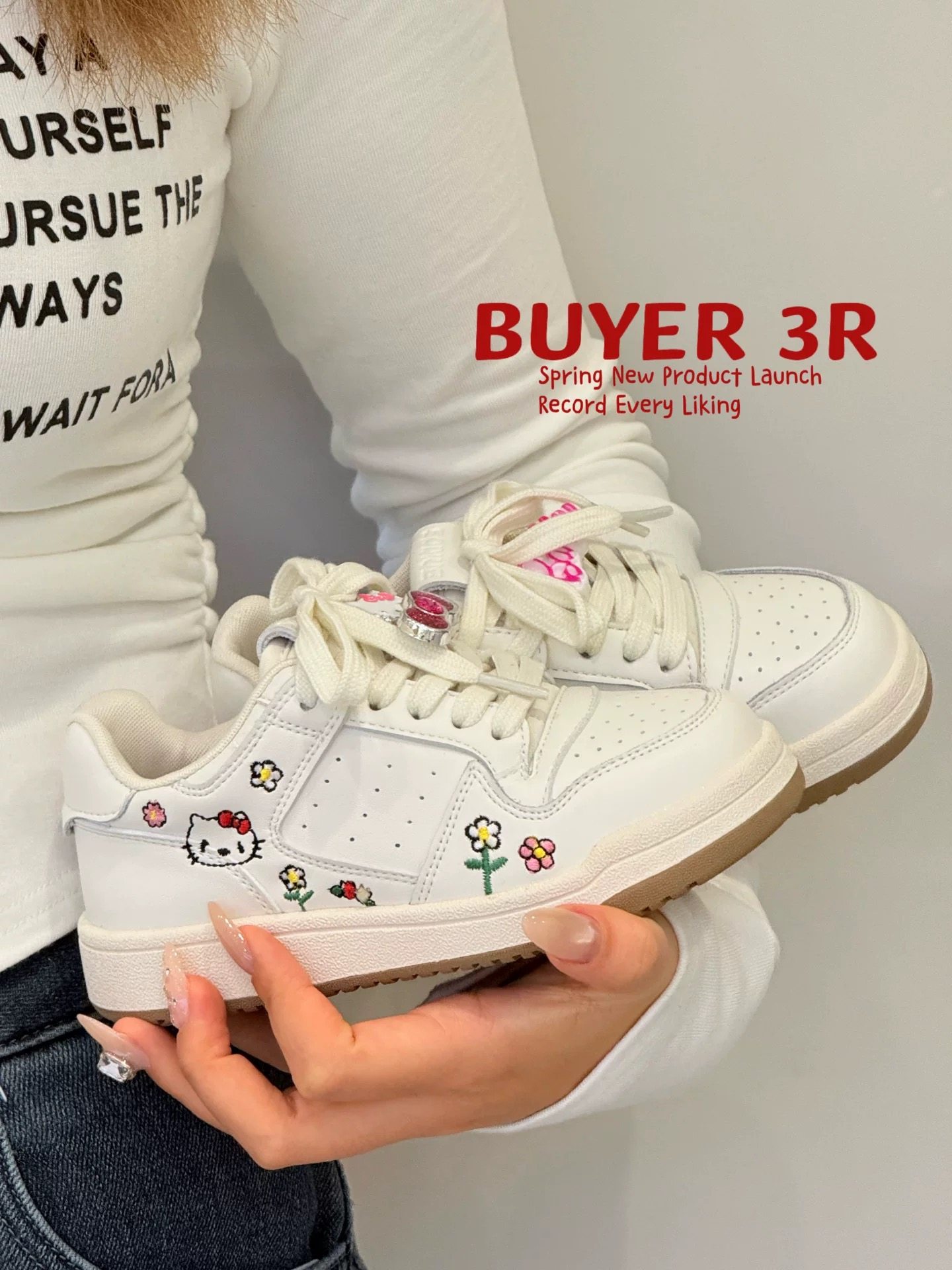 2026春韩版童鞋潮牌3R中大女童魔术贴白色KT猫百搭轻便滑板运动鞋