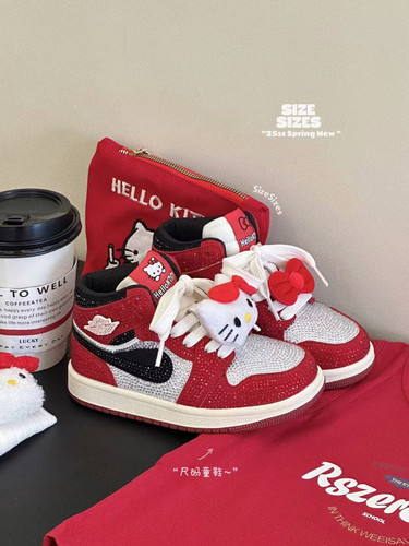 亮钻儿童板鞋SIZE轻便防滑韩版