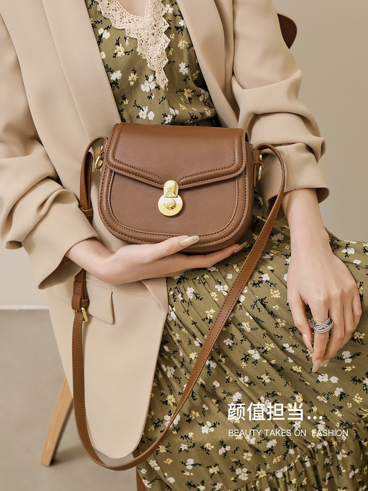 小包2023新款潮马鞍包百搭时尚复古单肩斜挎包网红女包_虎窝淘