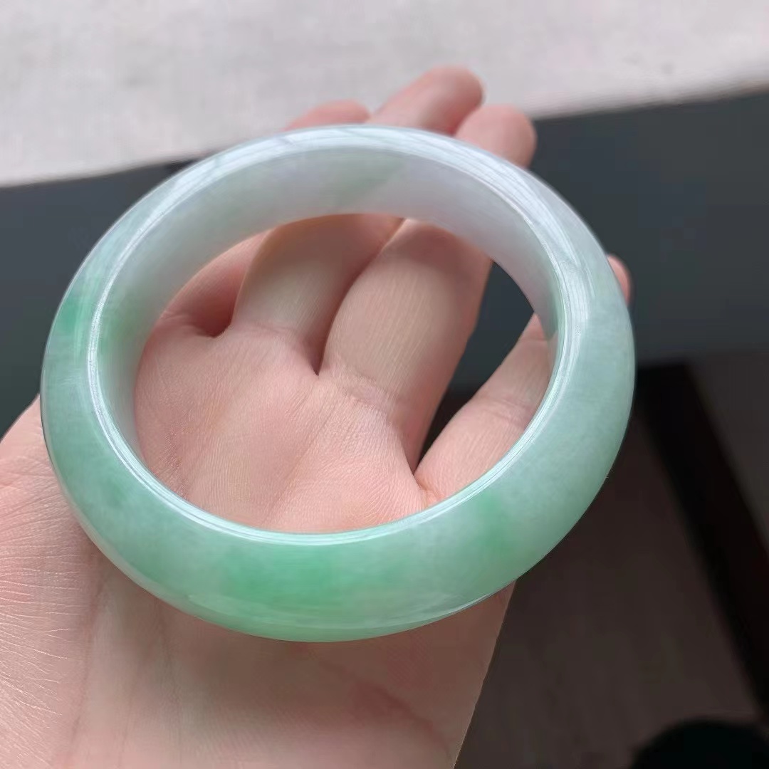 冰糯种缅甸a货翡翠老坑浅绿色厚装正圈56.8圈翡翠手镯女士玉镯子