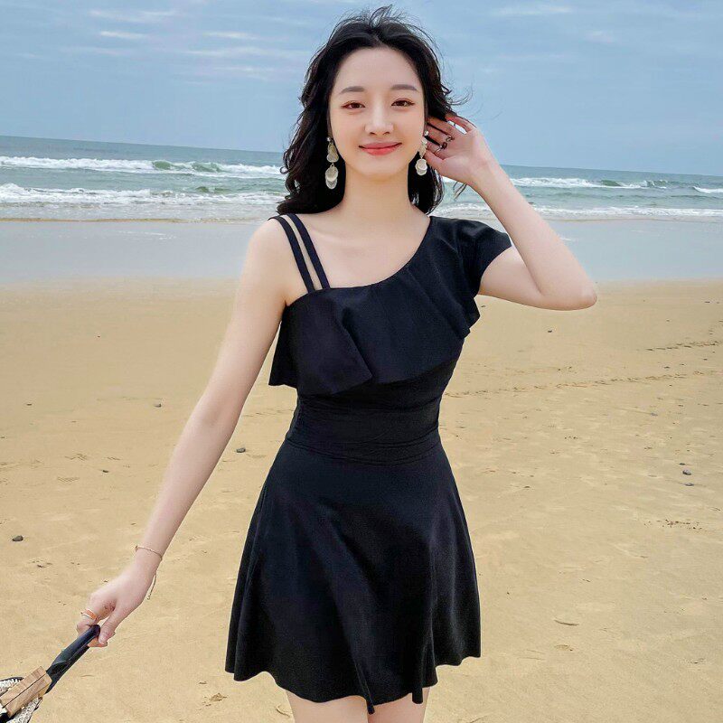 2026温泉泳衣女连体平角保守显瘦遮肚平角韩版性感学生仙女范泳装