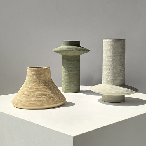 态生活莫兰迪拉丝纹陶瓷花瓶摆件