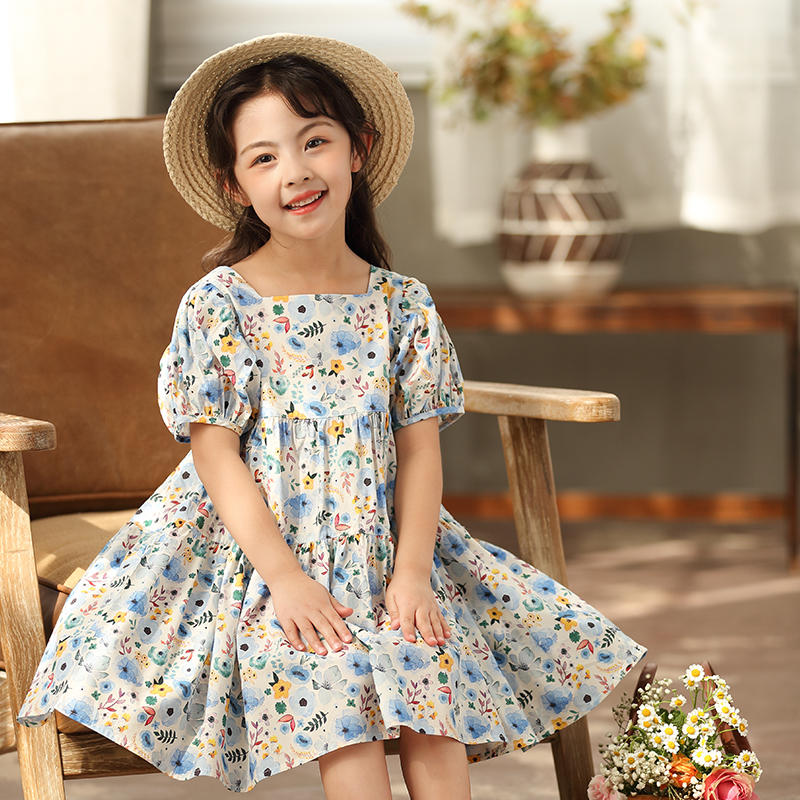 女童方领系带蝴蝶结A字宽松2023夏季泡泡袖碎花小清新纯棉连衣裙