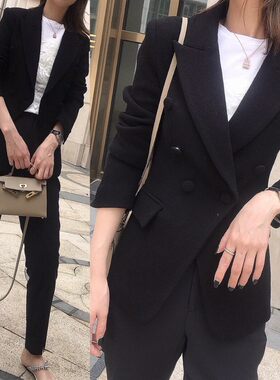 高阶干练利索自信精英西服进毛