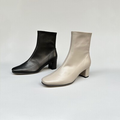 FEDERICA DI DONATO台版时尚显瘦胎羊皮里羊皮，方头粗跟短靴女靴