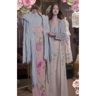 120 0319直播230高端春上新淡雅蓝重工刺绣外套裙子2件套80
