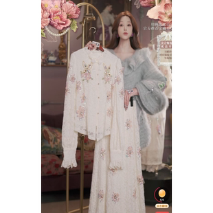 1222直播243彩蛋双旦福利新品 120 水晶刺绣外套裙子2件套80