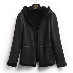 清仓特价 冬季款带帽真皮皮毛一体外套女短款皮衣妈妈装羊毛皮草