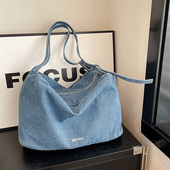 牛仔布休闲旅行包女大容量慵懒风通勤斜挎包日常收纳出行行李袋包