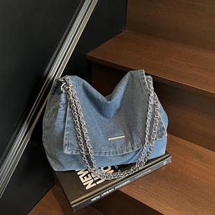 2026新款 牛仔布大容量单肩托特包包 通勤百搭腋下包包女式 复古时尚