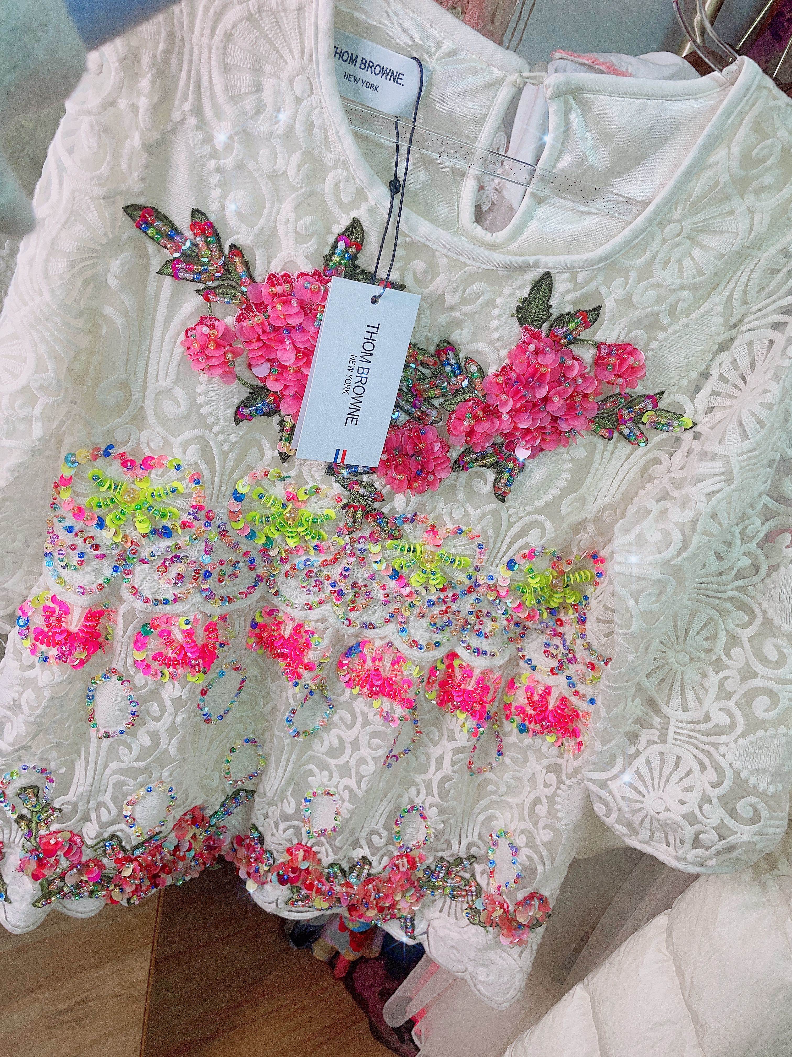 特价 秋季新品刺绣花朵重工订珠水溶花款上衣
