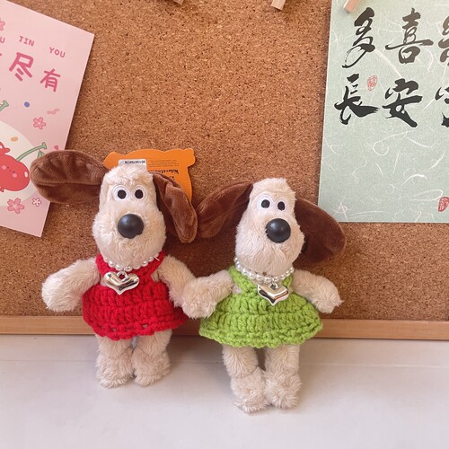 掌门狗可爱书包挂件毛绒公仔钥匙扣玩偶蝴蝶结车挂裙子小红书26
