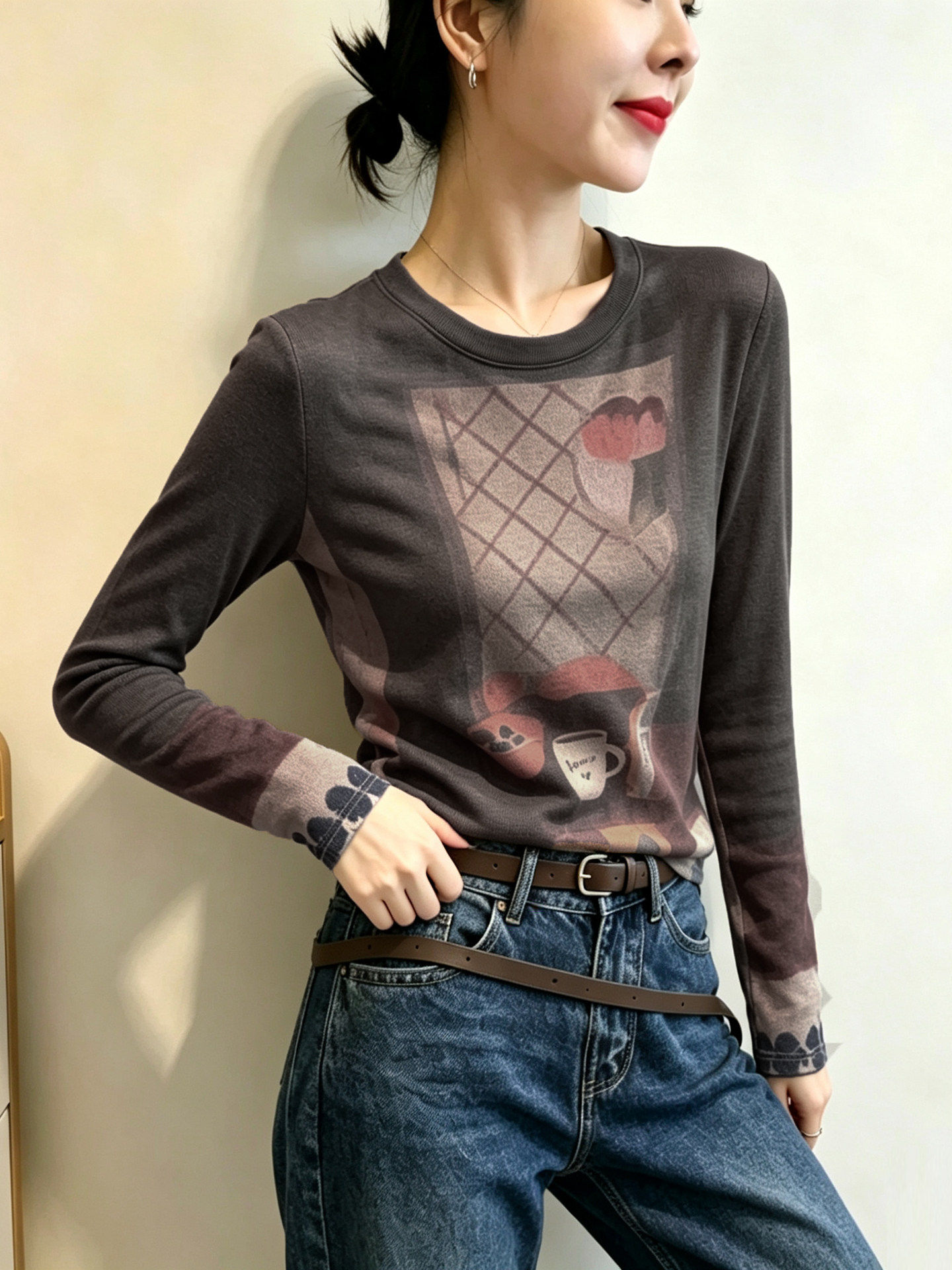 欧洲站2026秋季新款设计师款时尚圆领晕染复古范显瘦长袖花T恤女