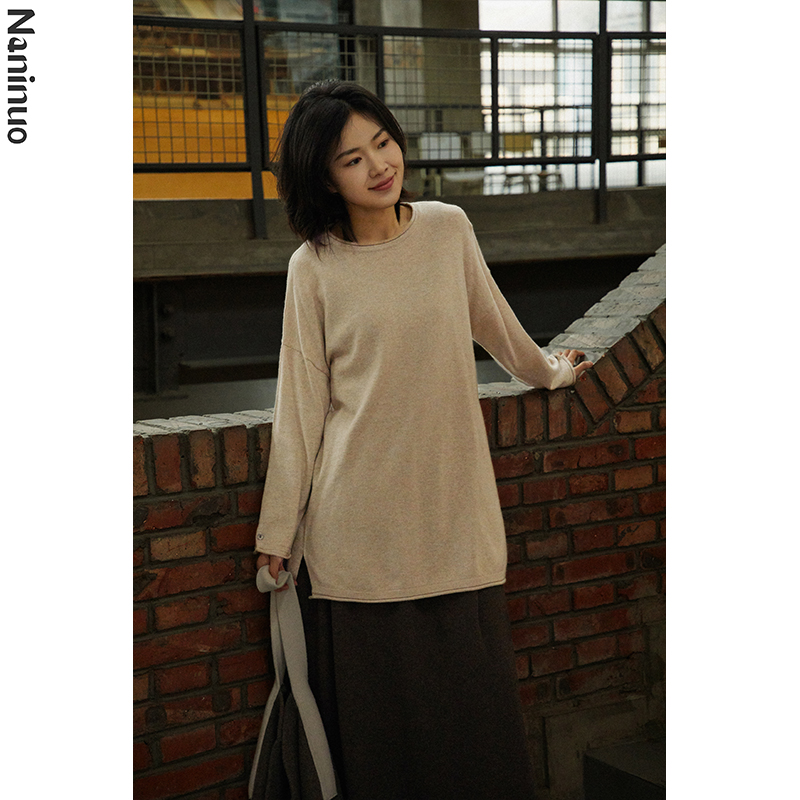 微闪金丝羊绒侧开叉针织衫