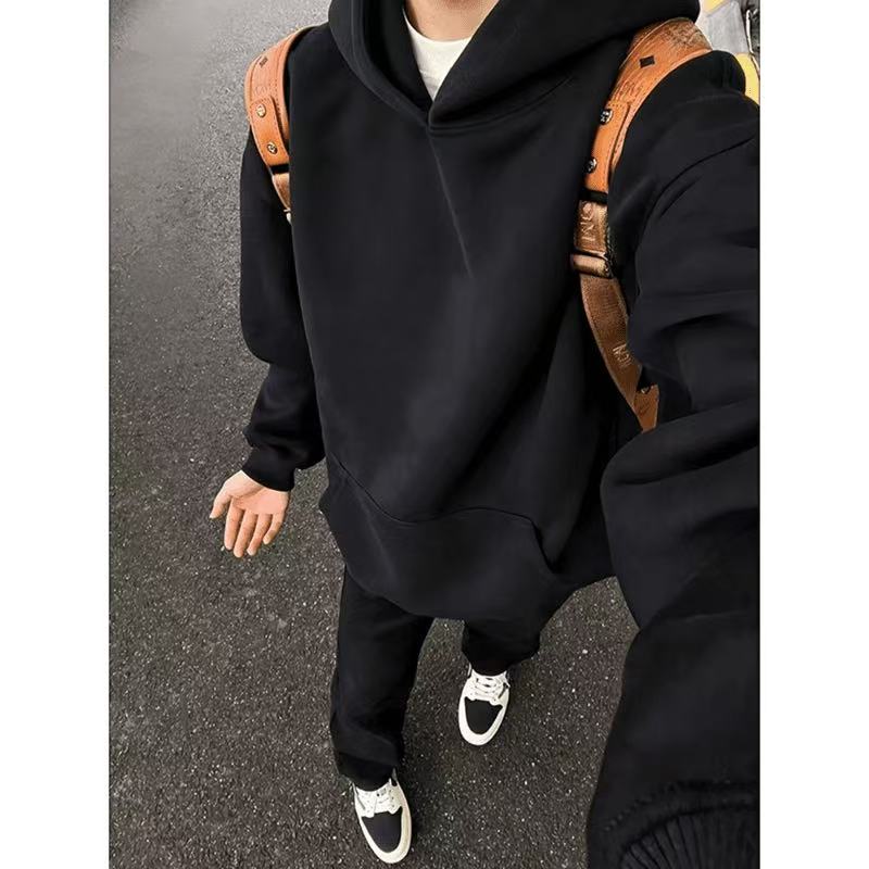黑色美式硬挺连帽卫衣男