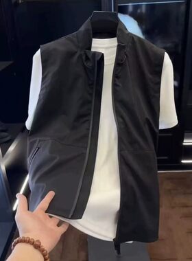 户外痞帅立领工装多口袋马甲男
