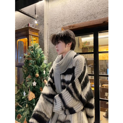 美式黑白条纹马海毛毛衣男款