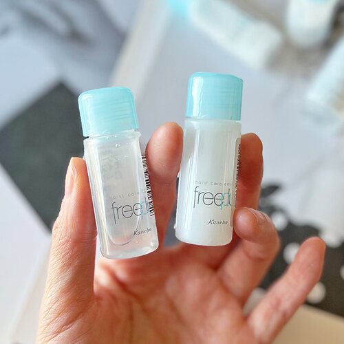 Freeplus芙丽芳丝保湿修护水乳