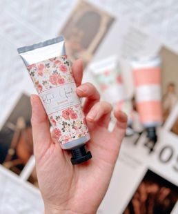 英国Baylis 敲好闻 包邮 Harding柔滑水润香氛护手霜 三个