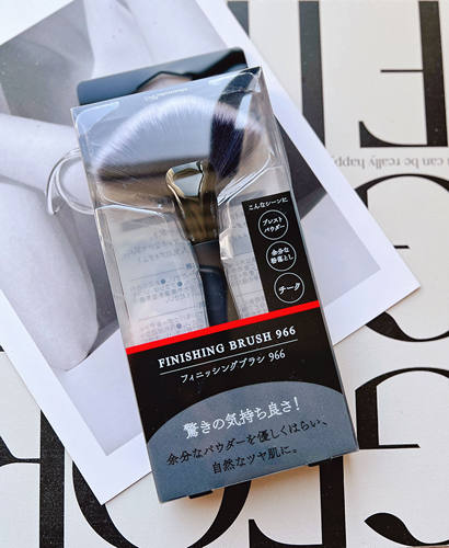 Raburashi日本硅胶修容化妆刷