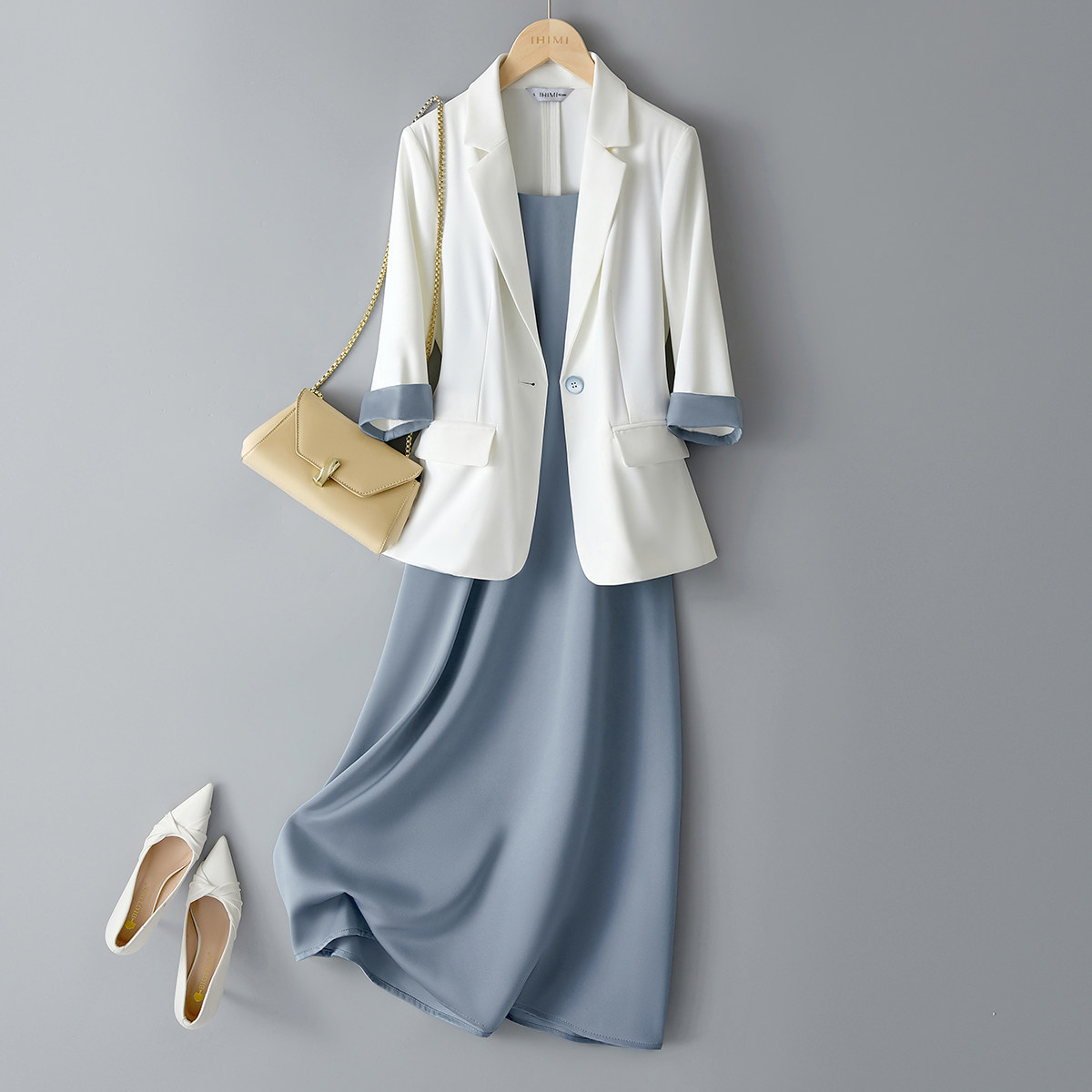 IHIMI吊带裙子西装外套两件套女