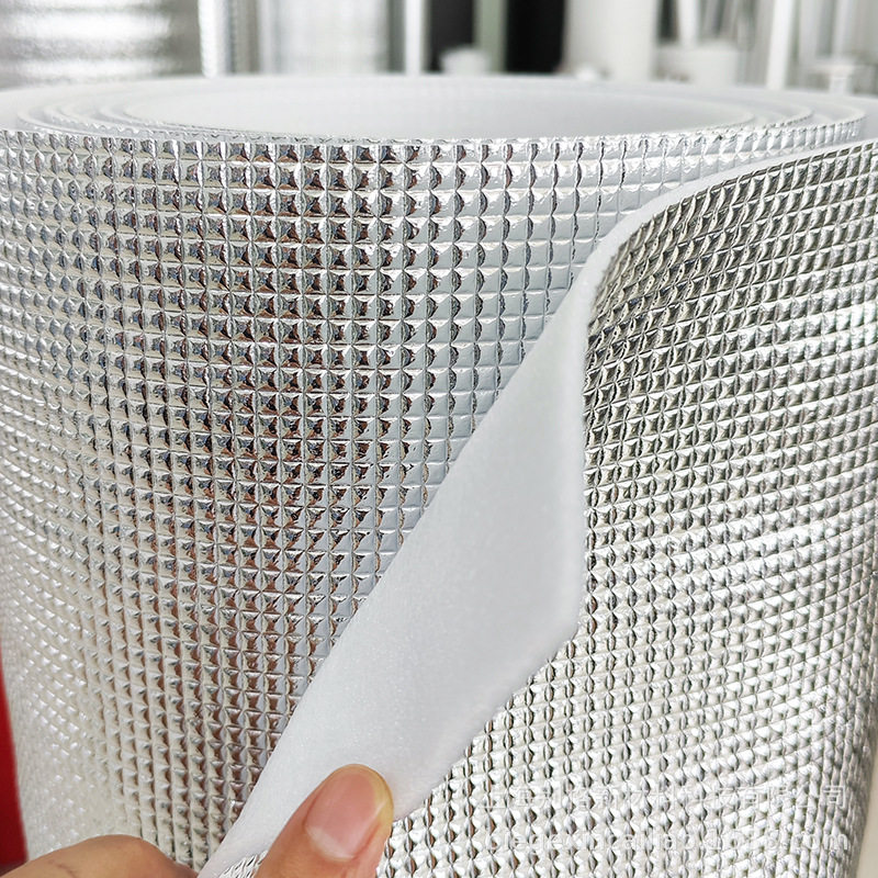 镀铝膜珍珠棉卷材防水隔热PET铝箔膜防潮保温2mm方格子铝膜包装棉