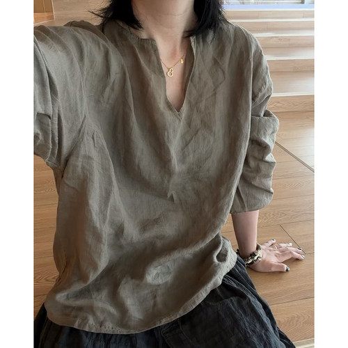 灰褐色麻料混纺V领薄衬衫女秋季