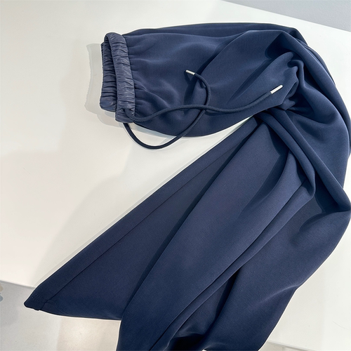 藏青色同色系拼皮窄腰休闲阔腿裤