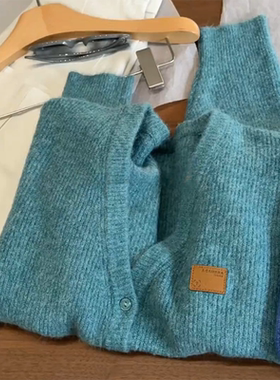 无D推荐！软糯糯绿色V领单排扣毛衣外套早春新款宽松百搭针织开衫