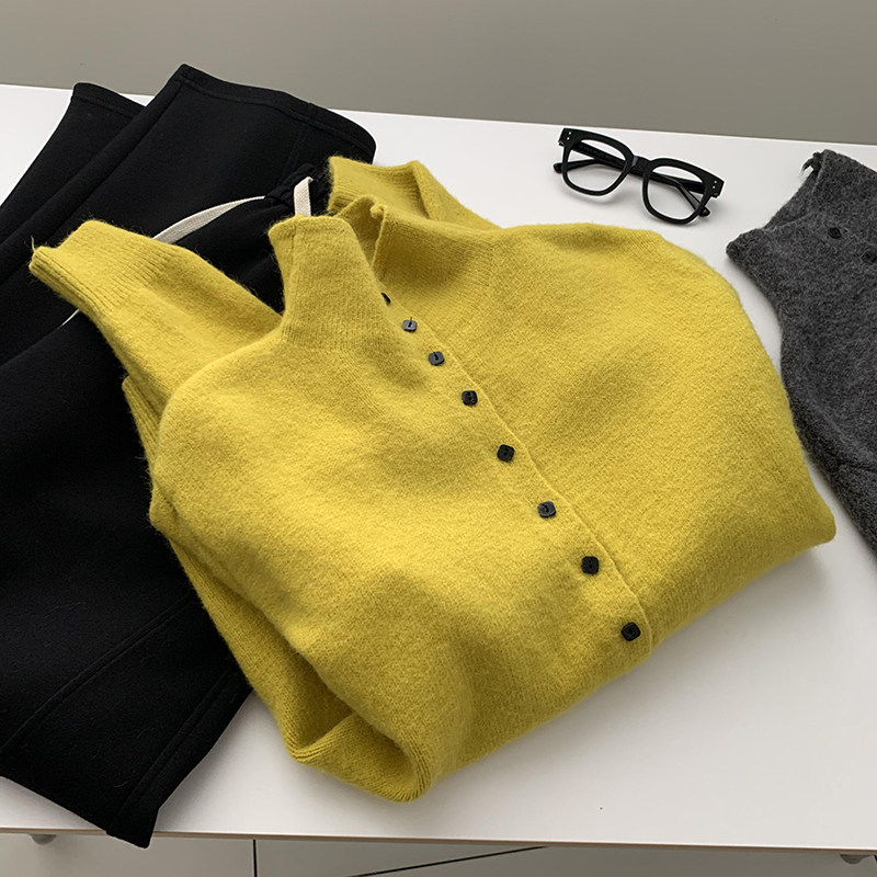 软糯糯鲜黄色单排扣立领毛衣外套女冬季新款叠穿打底亲肤针织开衫,女装/女士精品,羊绒衫,淘宝优惠券,粉丝福利购,淘宝优惠卷