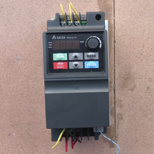 议价台达变频器VFD007EL43W 年份近成色好可维修