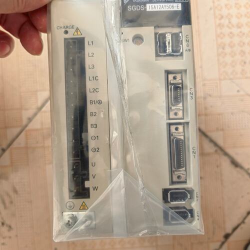 议价安川伺服驱动器 SGDS-15A12AY506-E可维修