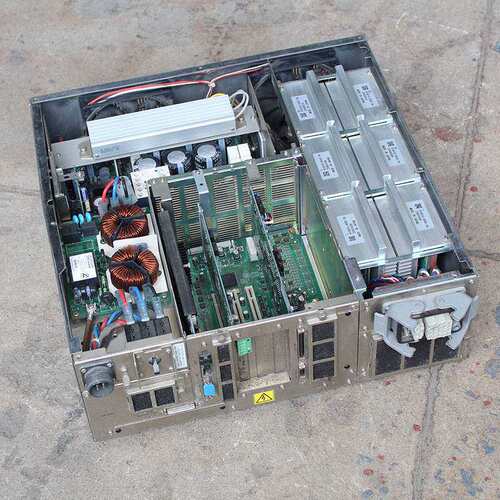 议价DENSO VS068A2-AV6-W7N-NNNBN-ANNN Robot controller可维修