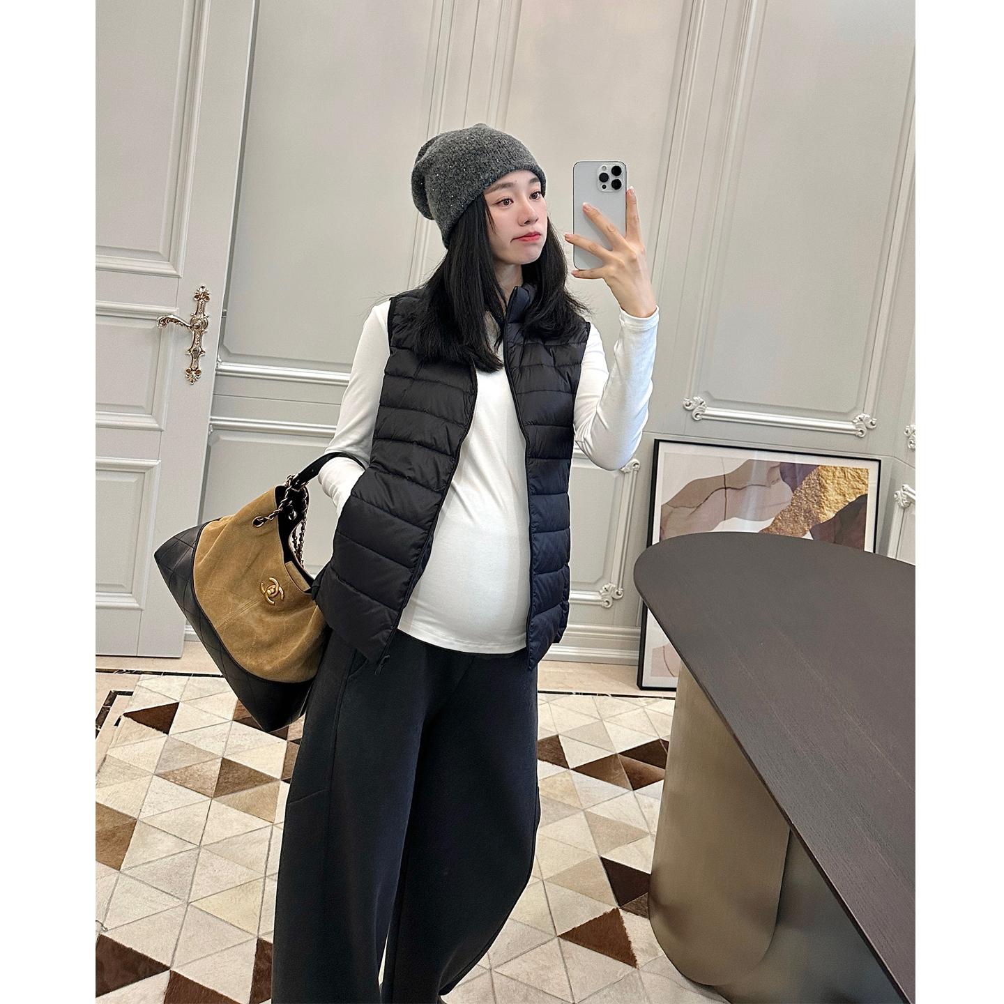 孕妇装秋冬装轻薄羽绒马甲外套