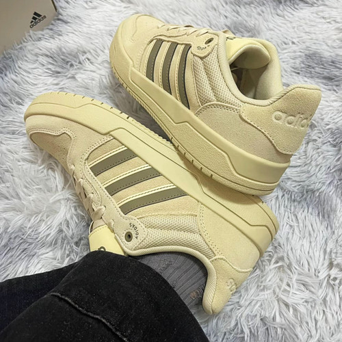 Adidas/阿迪达斯少年感运动板鞋