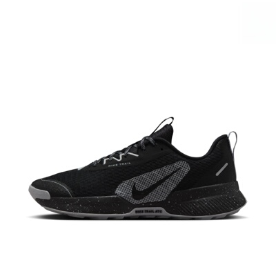 Nike轻便透气时尚百搭跑步鞋