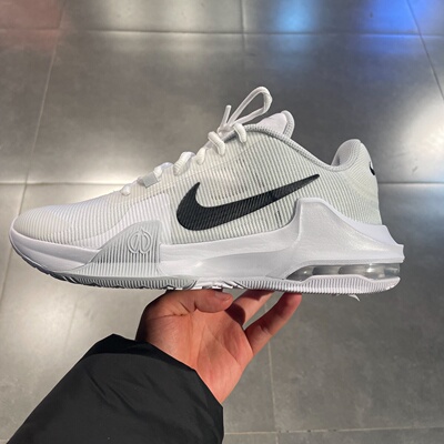 Nike耐克减震防滑耐磨透气篮球鞋