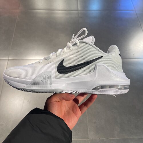 Nike耐克减震防滑耐磨透气篮球鞋