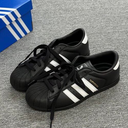 adidas/阿迪达斯板鞋
