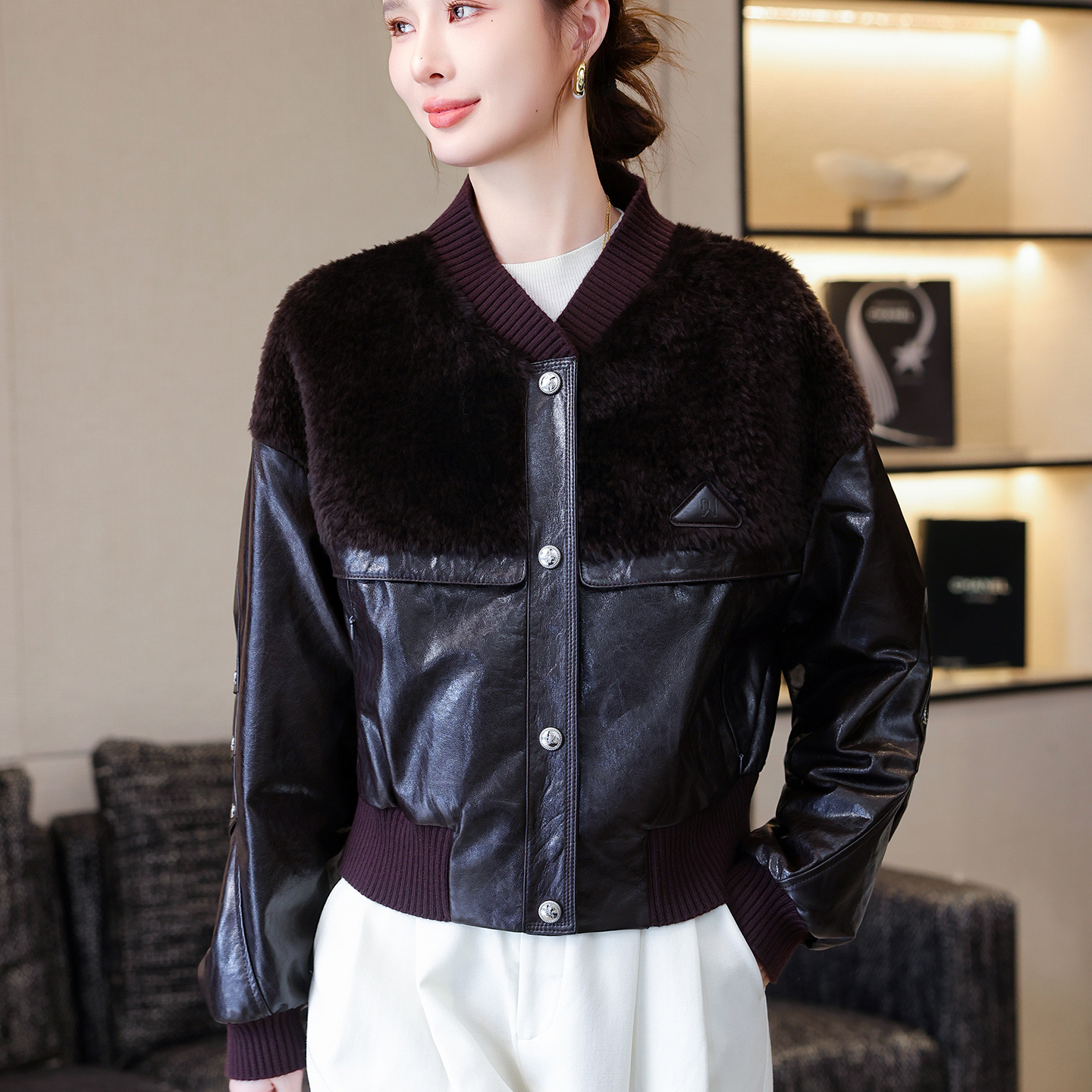 海宁皮衣女短款2025冬季新款休闲羽绒服绵羊皮真皮夹克小个子外套