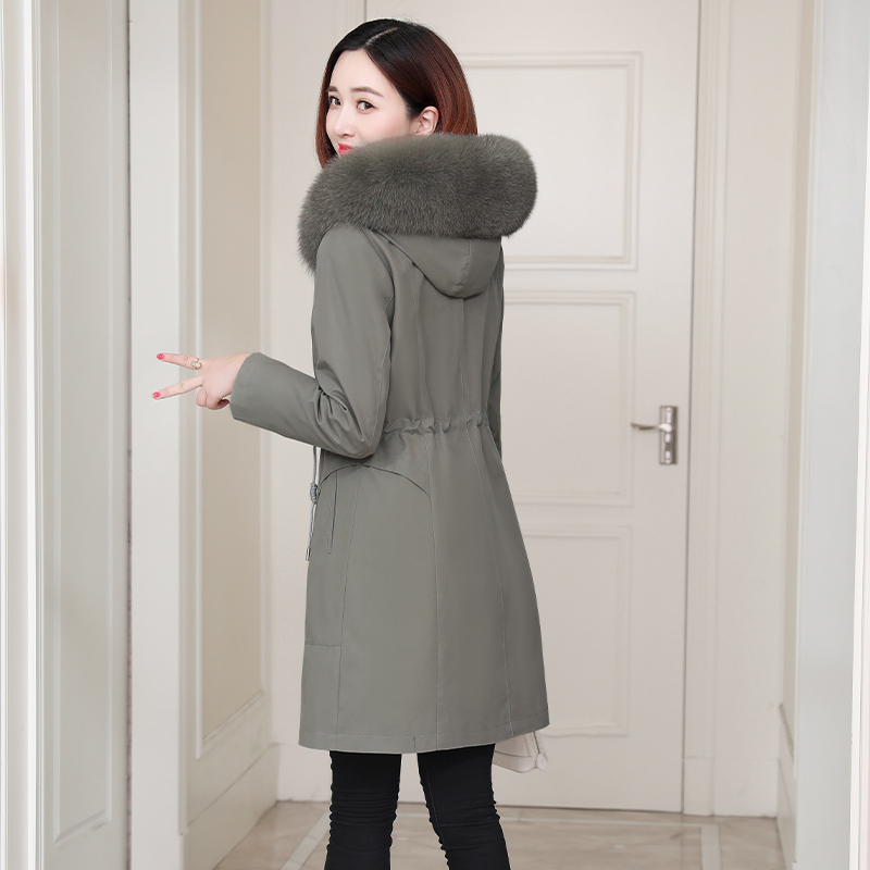派克服女2024新款冬连帽濑兔毛内胆可脱卸中长款海宁皮草大衣外套
