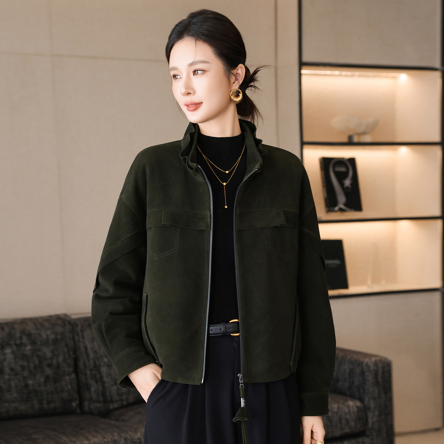 海宁真皮羽绒服女短款2026新款冬季军绿色休闲绵羊皮皮衣夹克外套